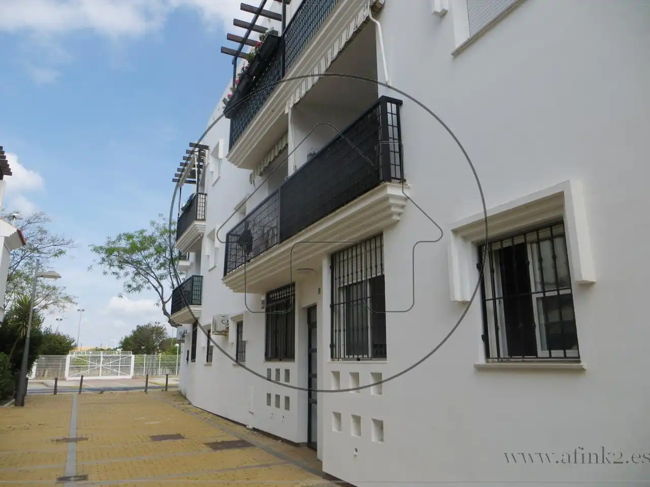 Vista exterior de Piso en venta en Punta Umbría con Terraza, Amueblado y Piscina comunitaria