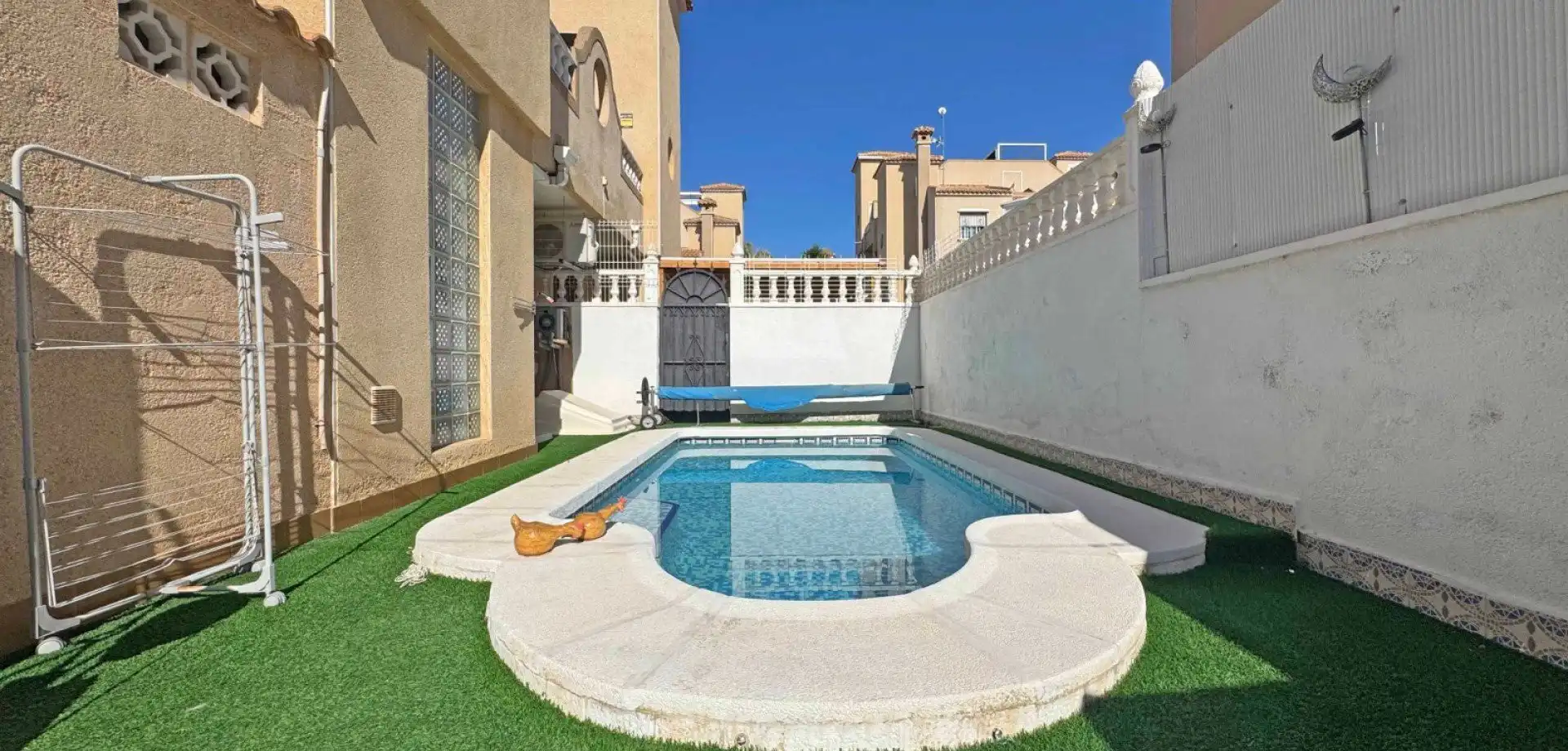 Schwimmbecken von Country house zum Verkauf in Orihuela mit Privatgarten, Terrasse und Abstellraum