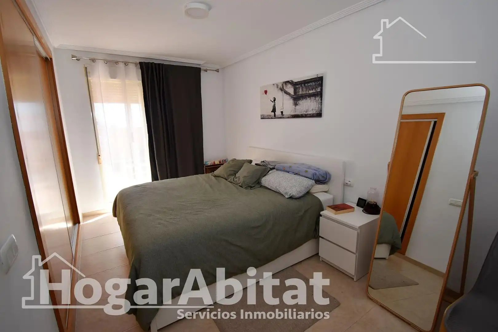Schlafzimmer von Dachboden zum Verkauf in Burriana / Borriana mit Klimaanlage, Heizung und Terrasse