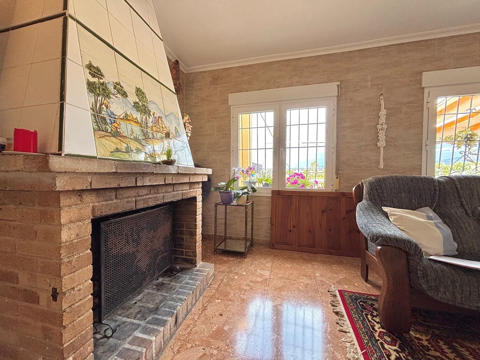 Sala d'estar de Casa adosada en venda en Villajoyosa / La Vila Joiosa amb Calefacció, Jardí privat i Terrassa