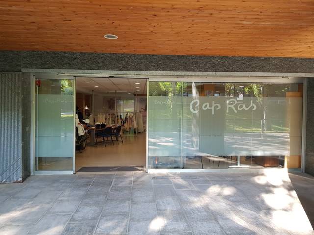 Local comercial en Venta en RICARDO VILLA, 6 en Les Tres Torres