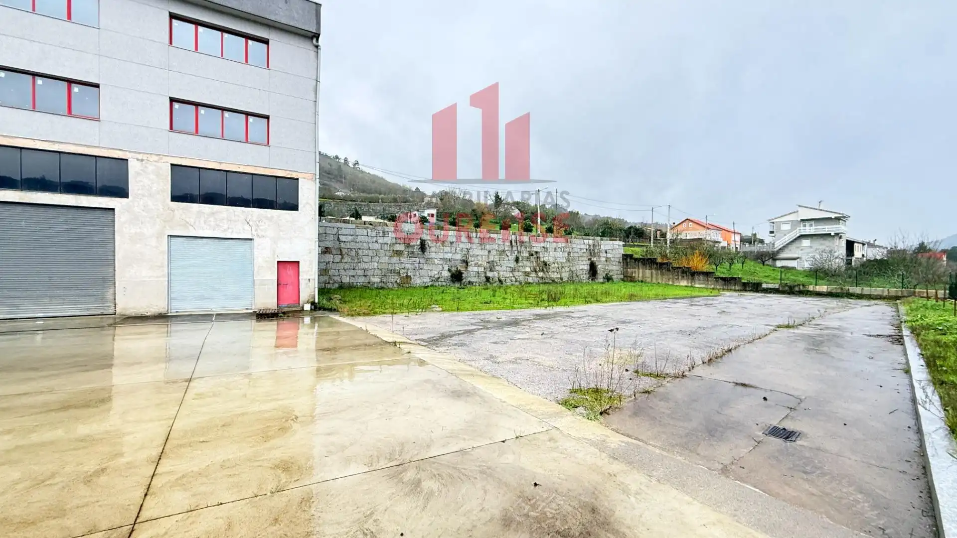 Außenansicht von Fabrikhallen zur Miete in Ourense Capital 