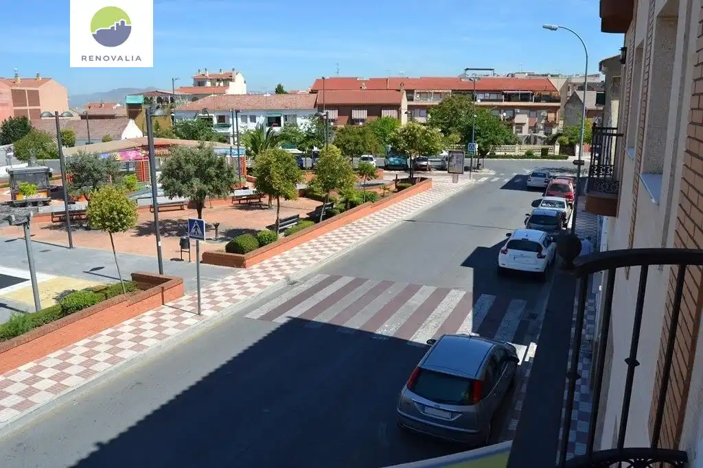 Außenansicht von Wohnung zur Miete in Armilla mit Klimaanlage, Heizung und Terrasse