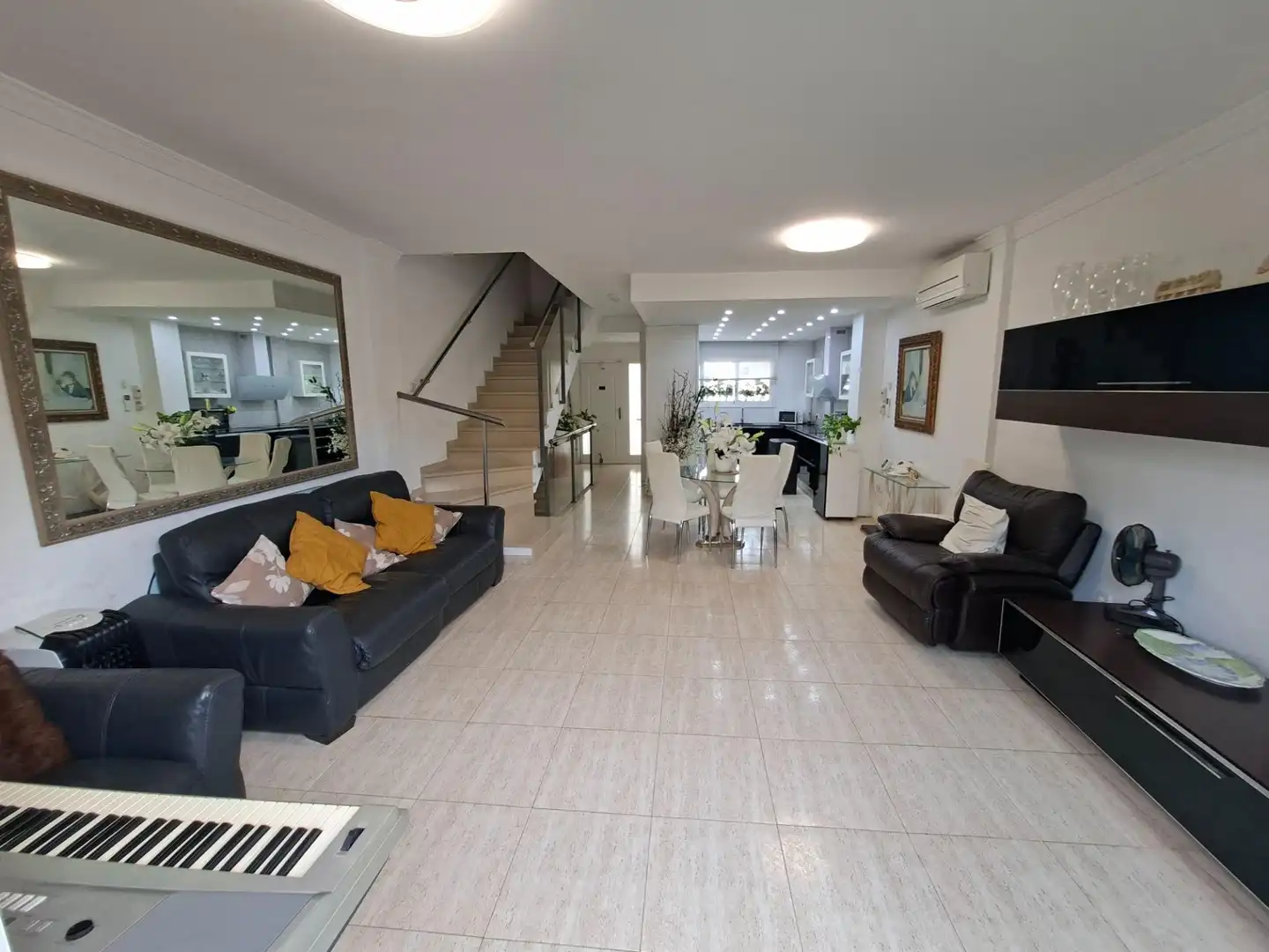 Living room of Detached homes for sale in Calafell  with Air Conditioner, Private garden and Terrace