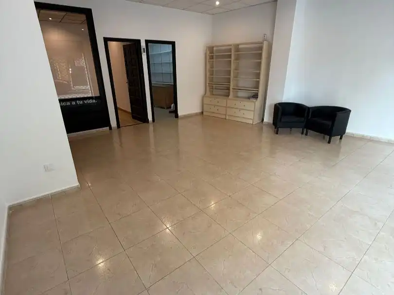 Local en venda en Jerez de la Frontera amb Aire condicionat, Parquet i Moblat