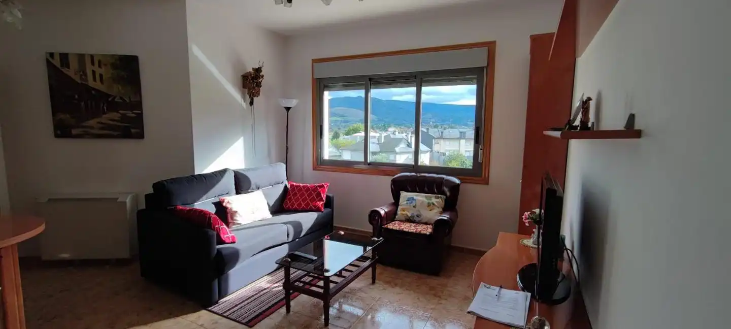 Wohnzimmer von Wohnung zum Verkauf in Ribas de Sil mit Möbliert