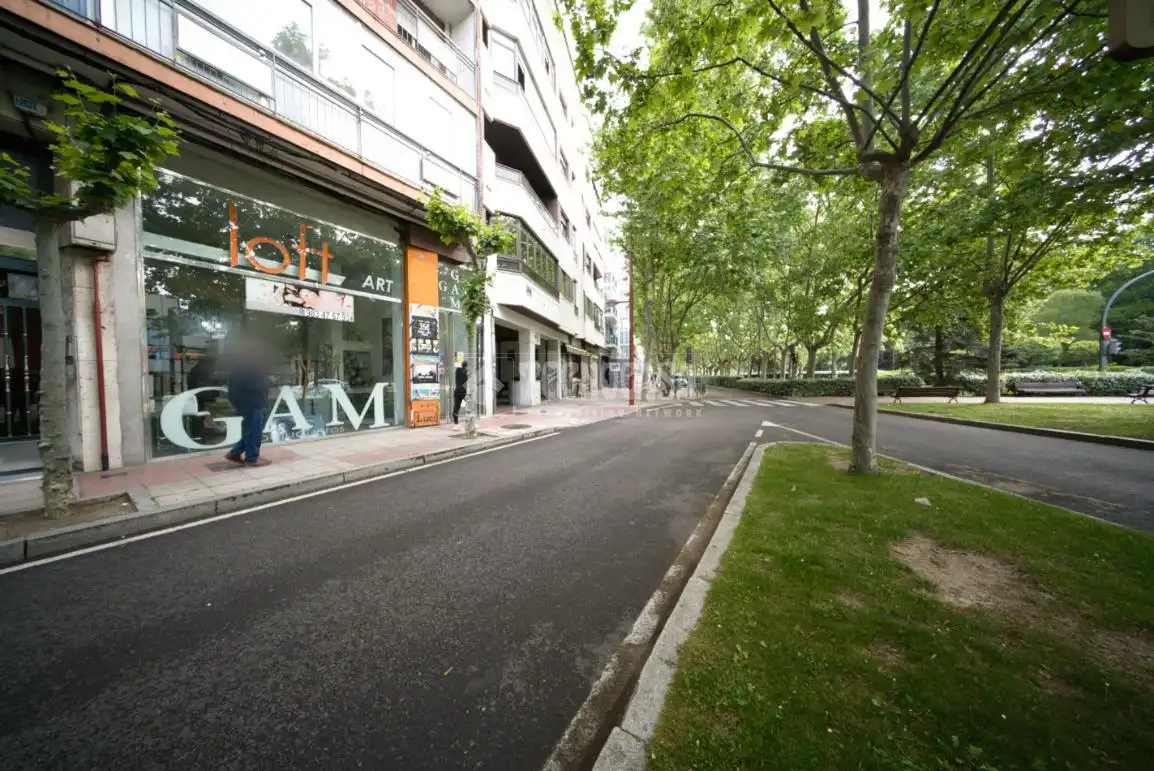 Vista exterior de Pis en venda en Valladolid