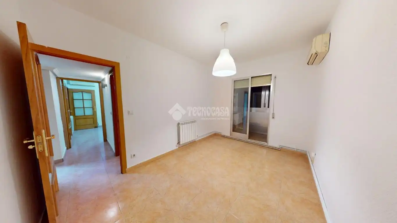 Wohnung zum Verkauf in Leganés mit Klimaanlage, Heizung und Terrasse