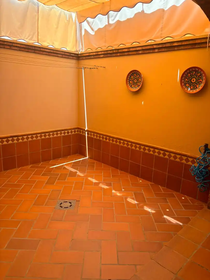 Baño de Casa adosada en venta en Utrera con Aire acondicionado, Trastero y Balcón