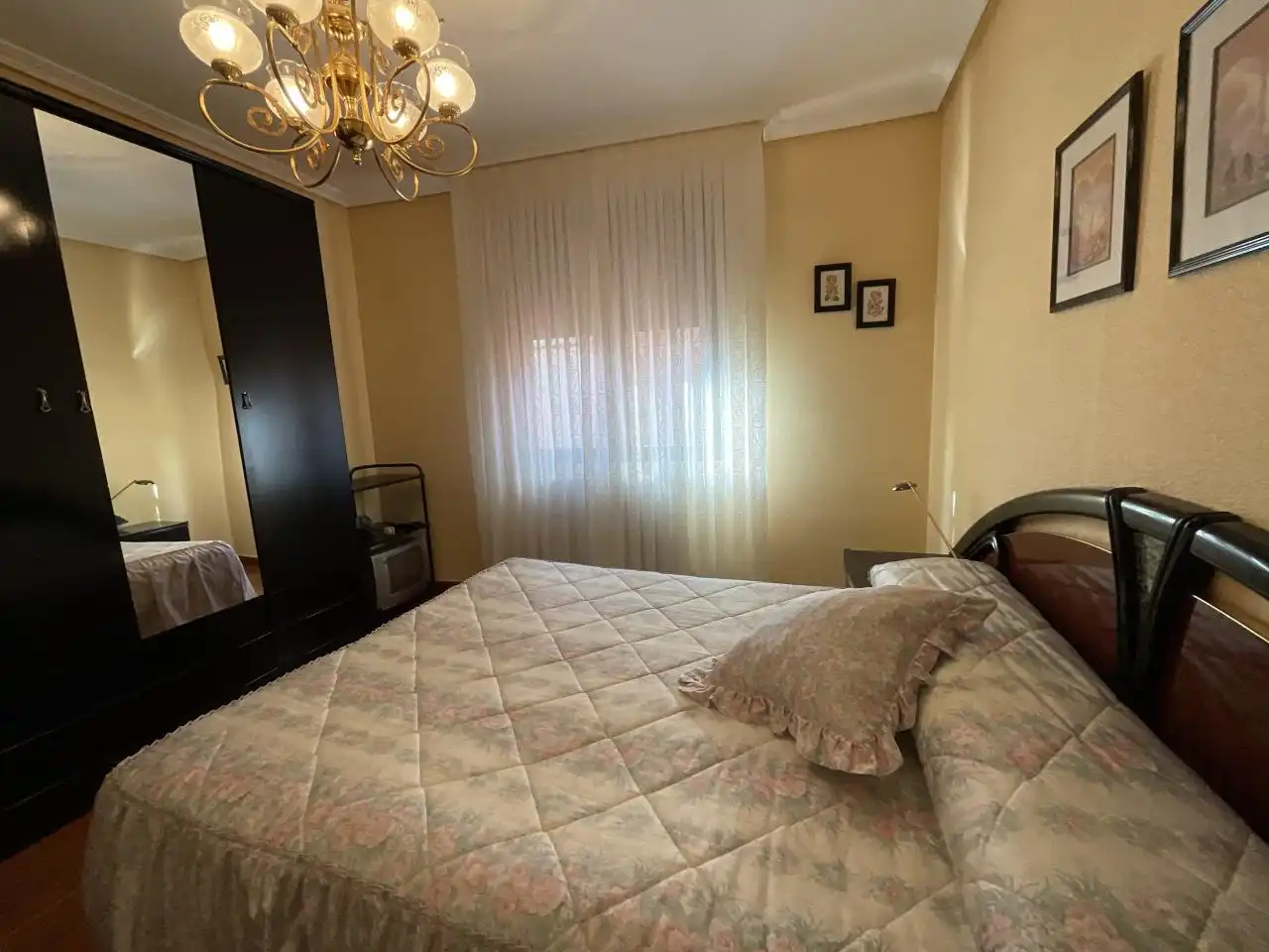 Habitación de Casa o chalet en venta en Alesanco con Terraza, Trastero y Amueblado