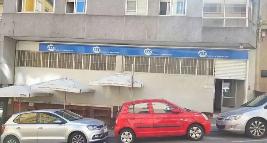 Vista exterior de Local de alquiler en Vigo 