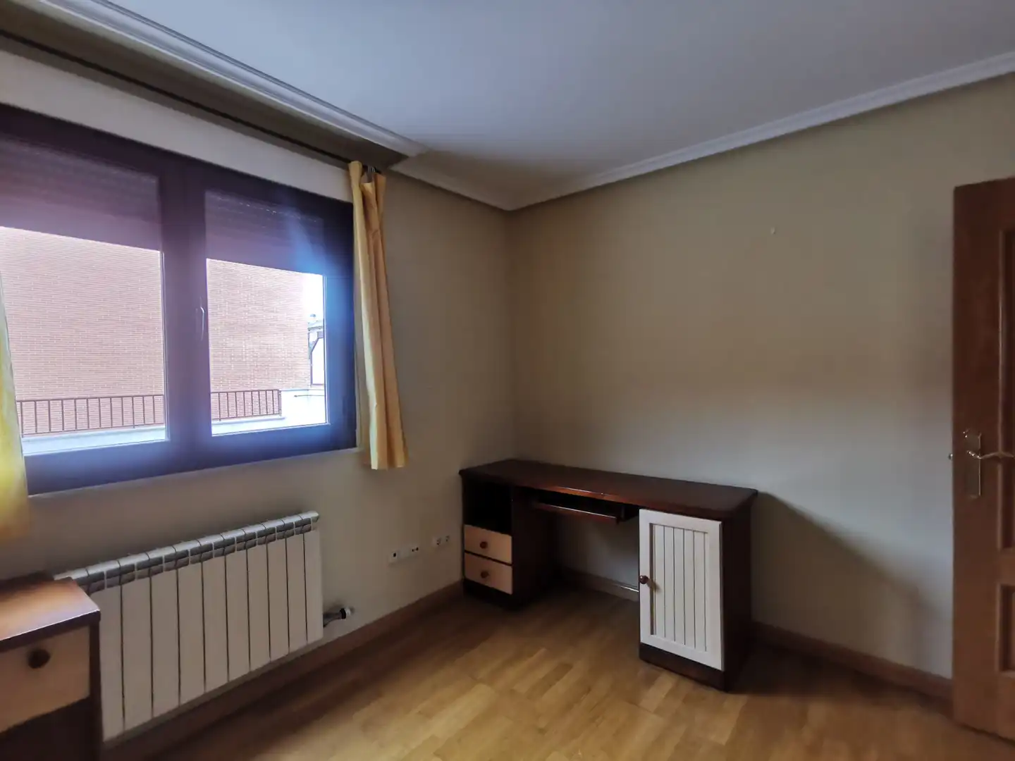 Casa aparellada amb terrassa en venda a Calle Rafael Lapesa, imagen 18