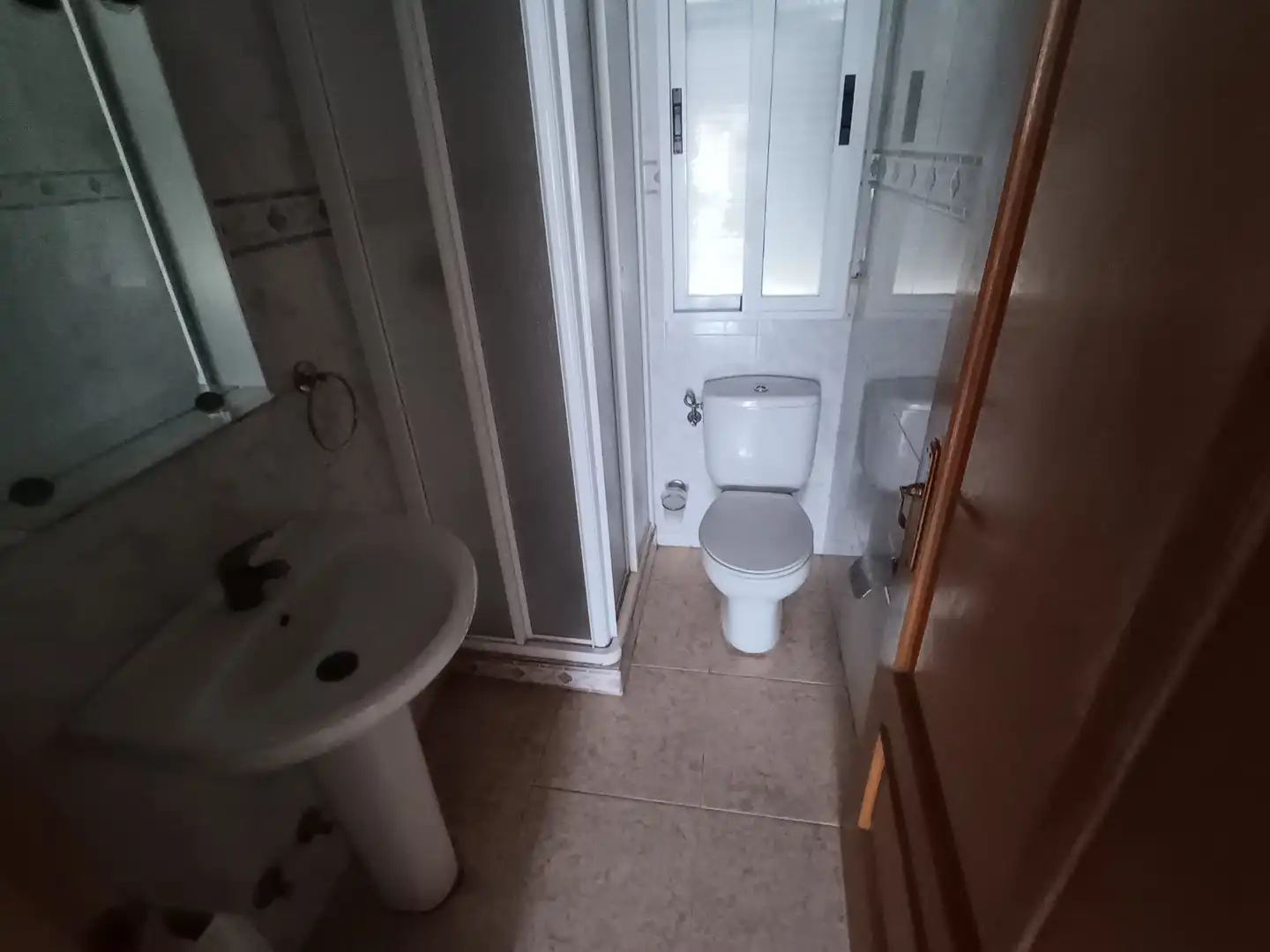 Badezimmer von Einfamilien-Reihenhaus zum Verkauf in Alcolea de Calatrava mit Klimaanlage, Heizung und Terrasse