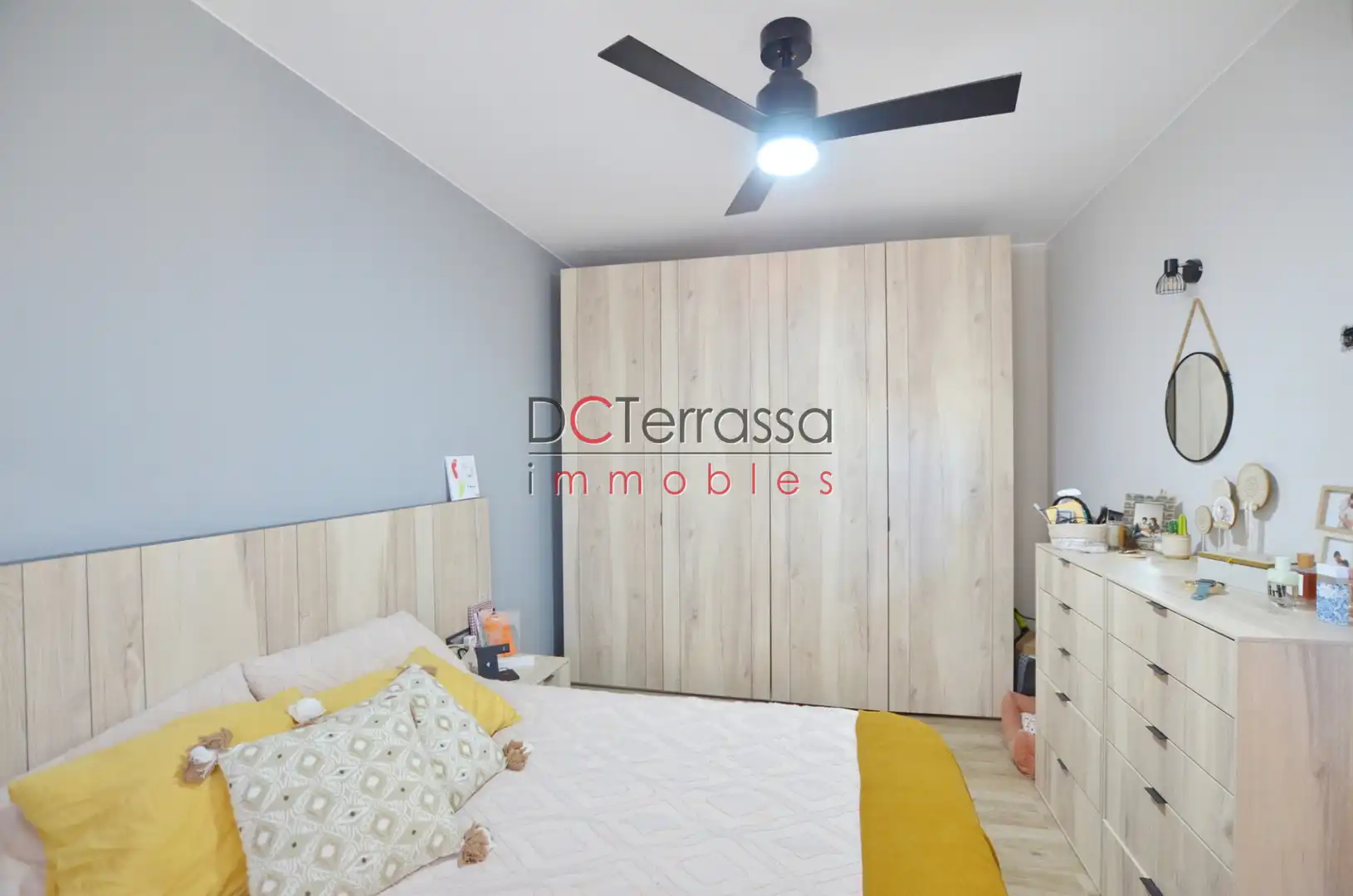 Habitación de Piso en venta en Terrassa con Aire acondicionado, Calefacción y Horno