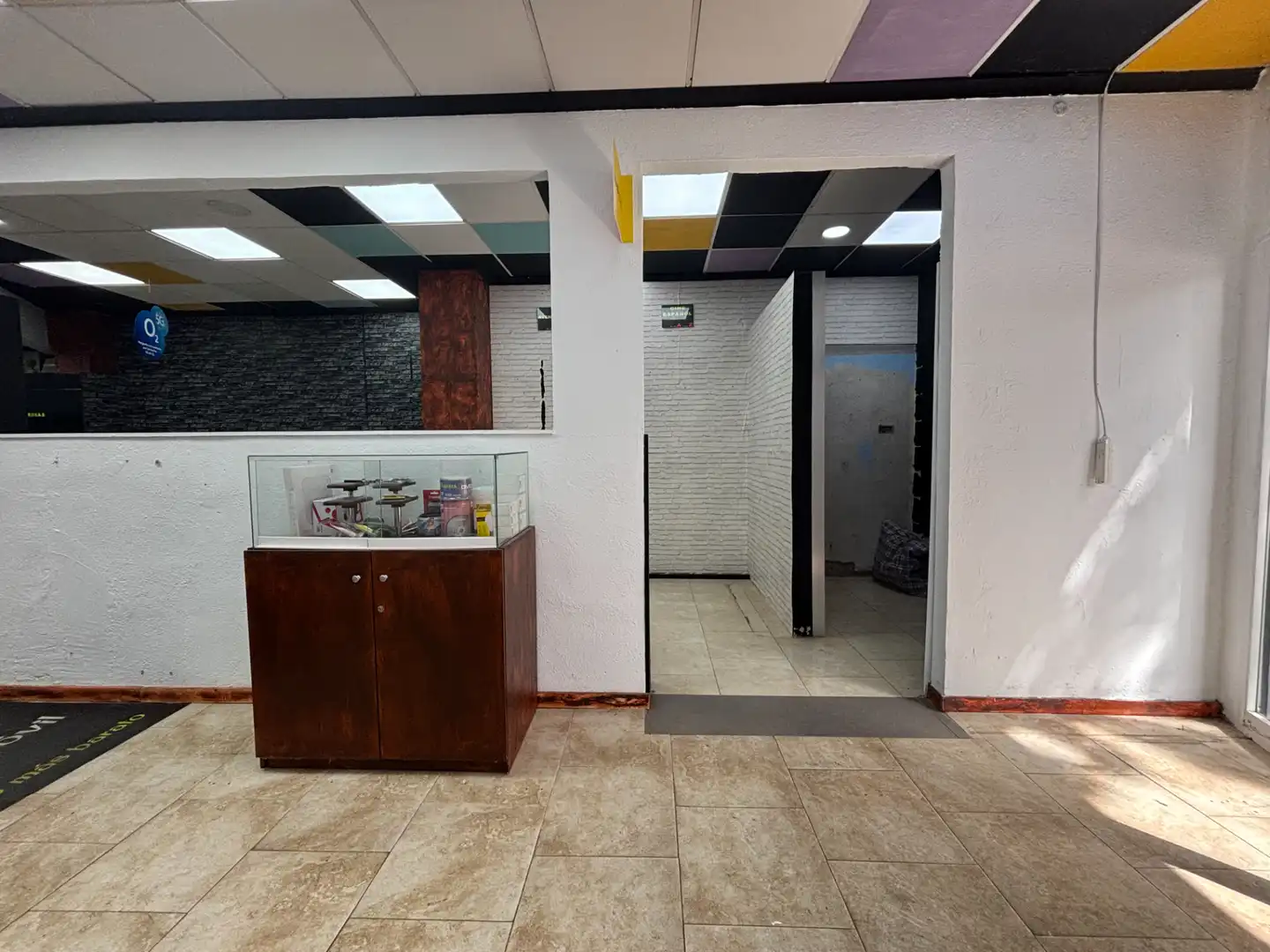 Local comercial en venda a Avinguda de Chatellerault, imagen 4