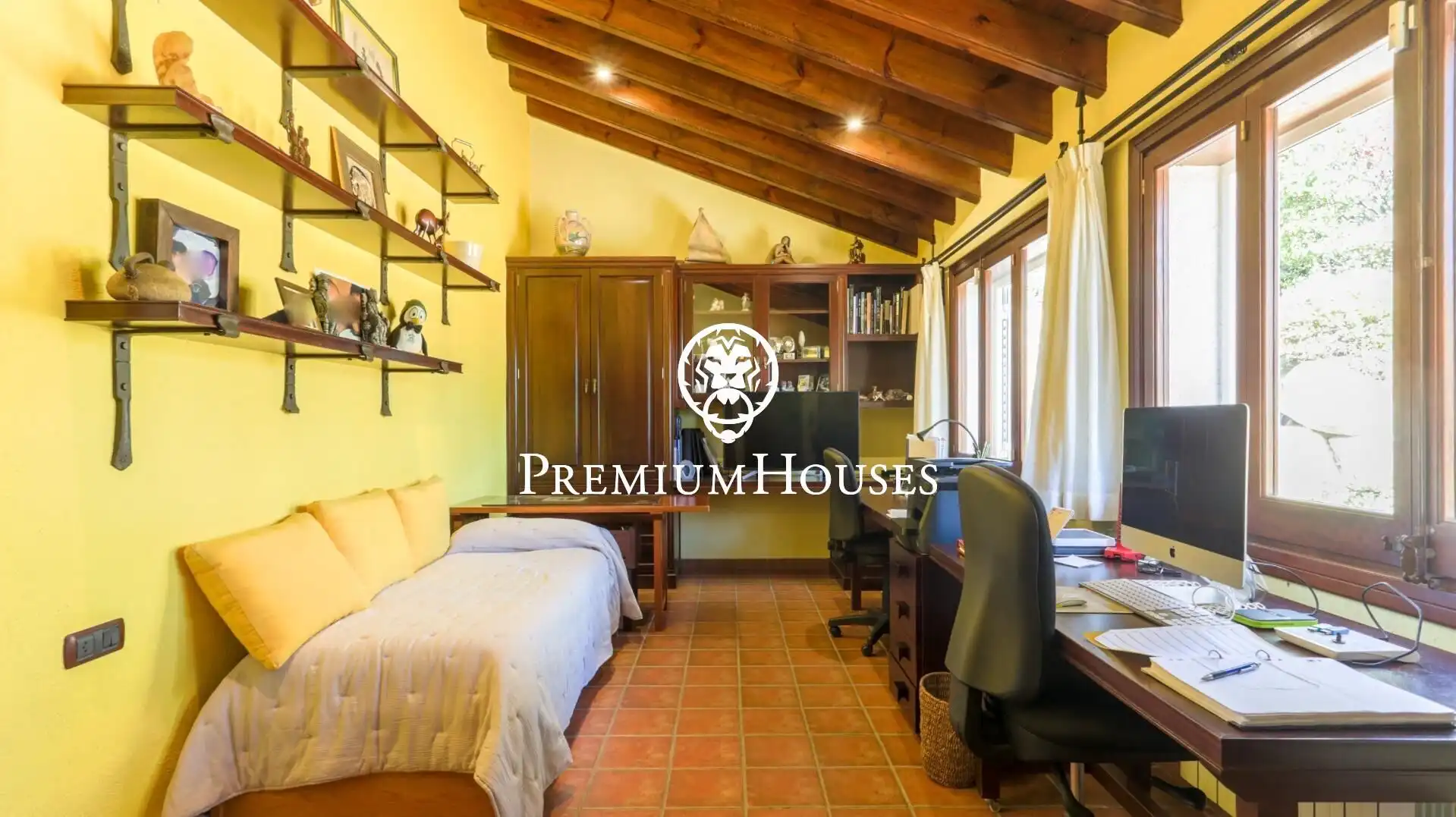 Habitación de Casa o chalet en venta en Mataró con Aire acondicionado, Calefacción y Jardín privado