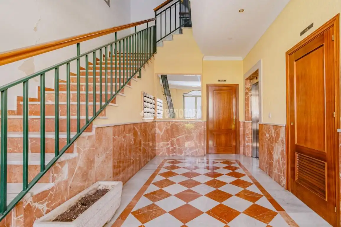 Flat for sale in Granada
