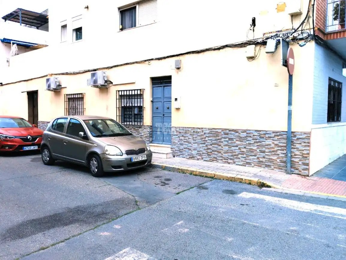 Gewerbefläche zum Verkauf in Coria del Río, imagen 2