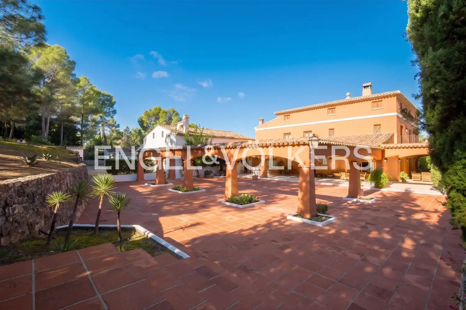 Exterior view of Houses for sale in Ontinyent  with Heating, Private garden and Terrace