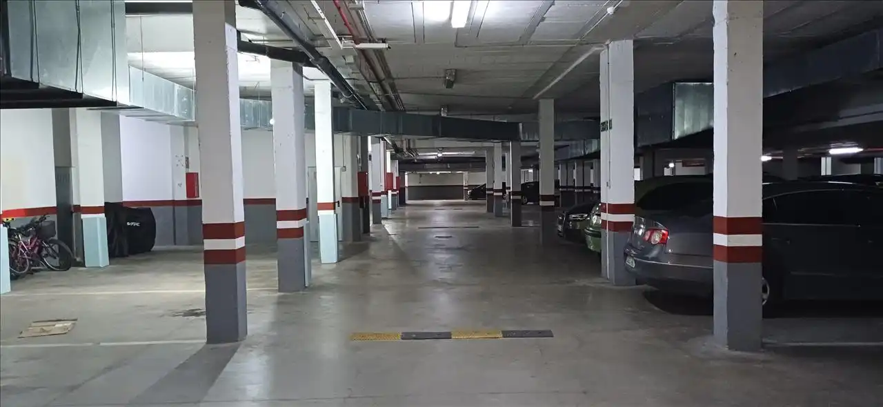 Aparcament de Garatge en venda en Burguillos