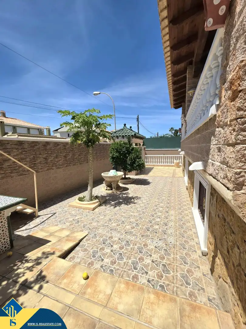 Xalet amb piscina en venda a Nueva Torrevieja - Aguas Nuevas, imagen 12