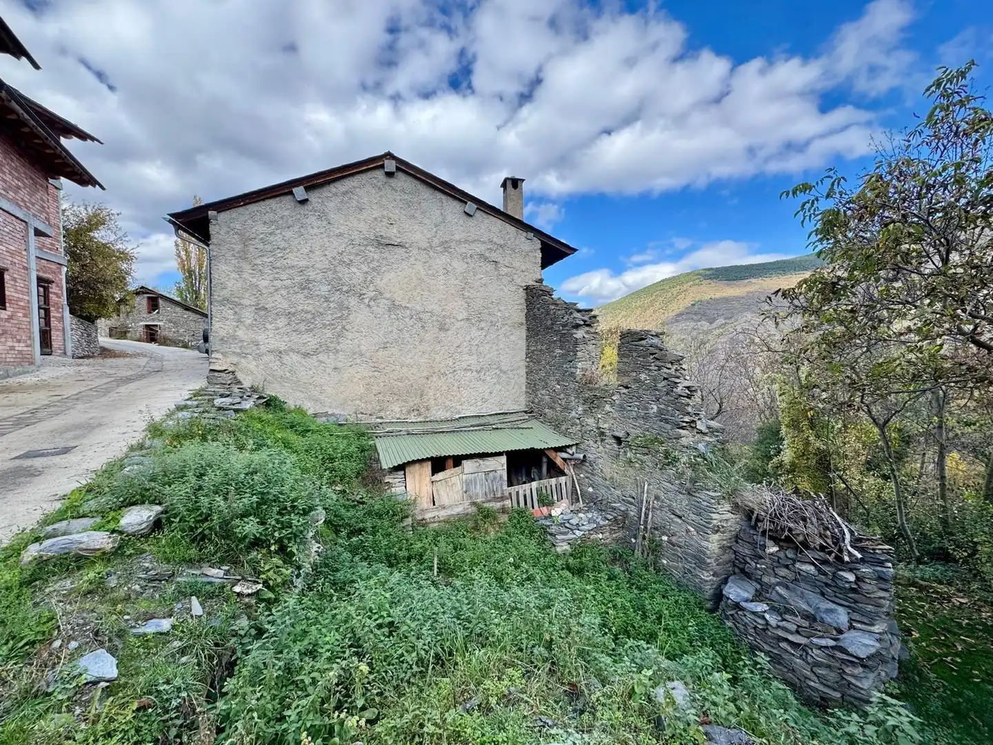 Exterior view of Residential for sale in Farrera