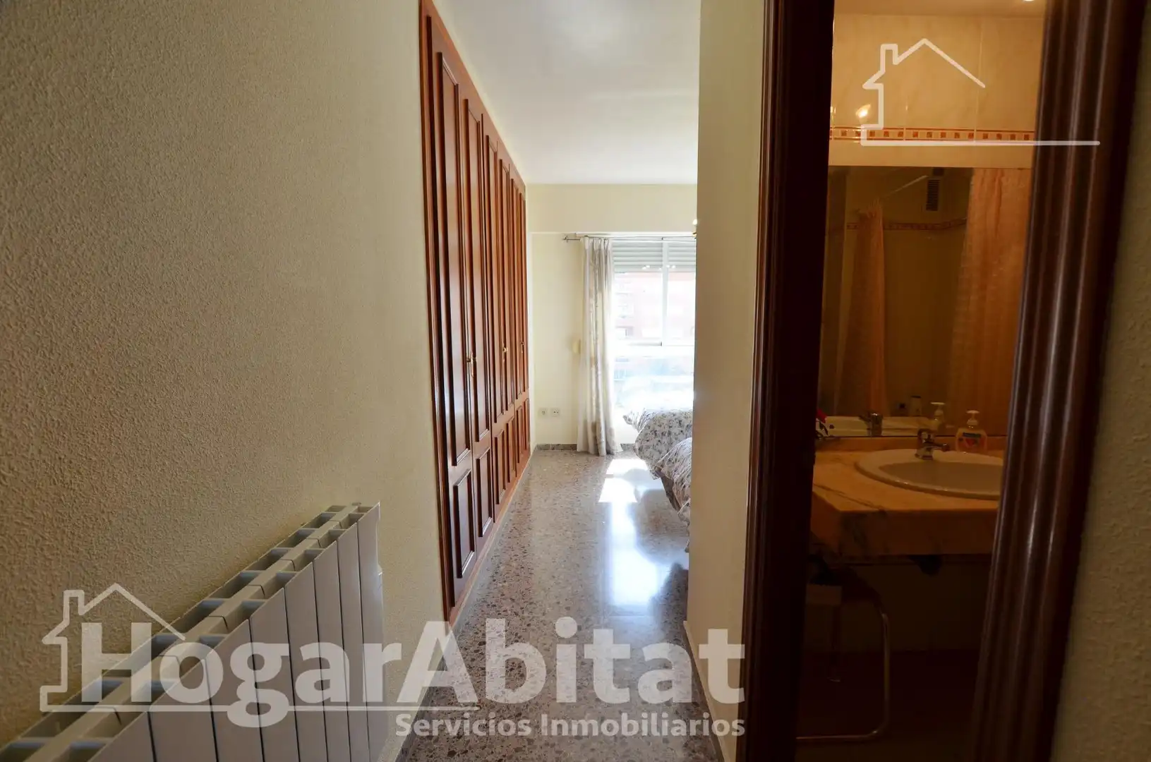 Dormitori de Pis en venda en Alicante / Alacant amb Calefacció, Jardí privat i Balcó