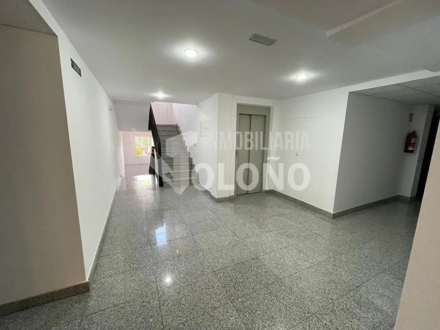 Dúplex en venta en Castañares de Rioja con Calefacción, Parquet y Terraza