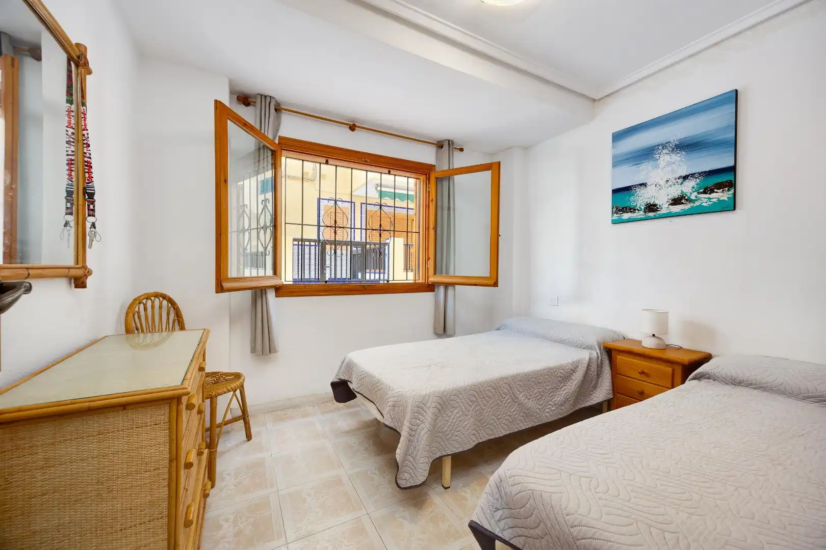 Schlafzimmer von Erdgeschoss zum Verkauf in Torrevieja mit Terrasse, Möbliert und Gemeinschaftspool