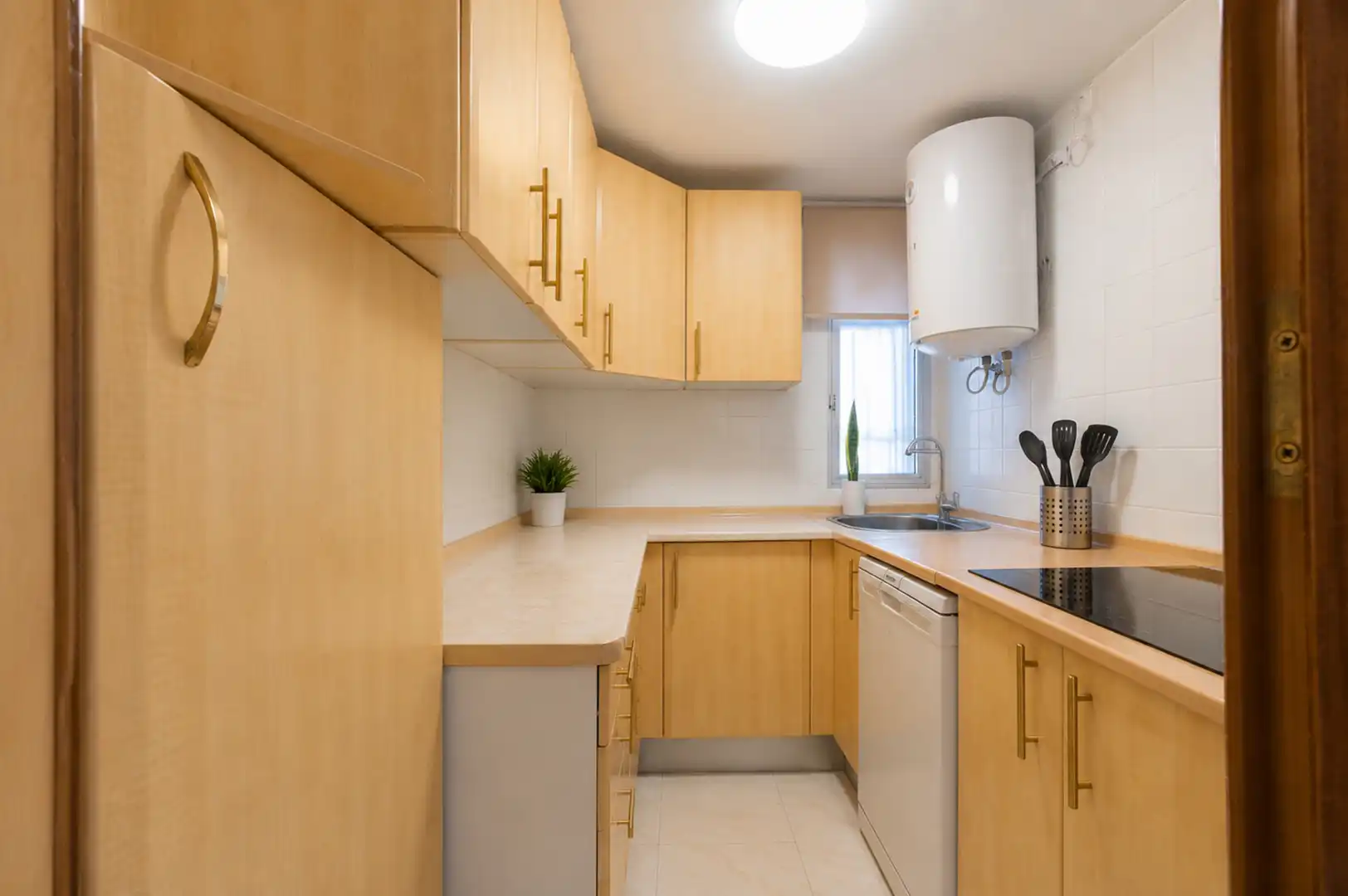 Küche von Wohnung zum Verkauf in Madrid mit Klimaanlage, Heizung und Terrasse