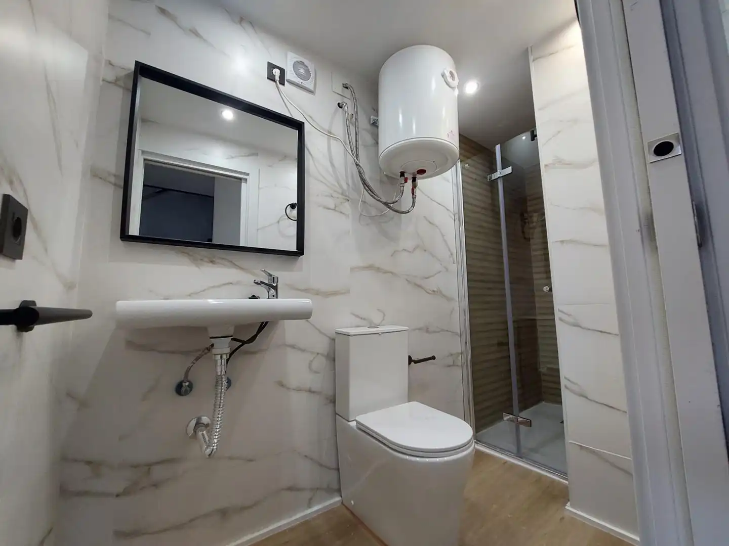 Bany de Loft en venda en Almería amb Aire condicionat