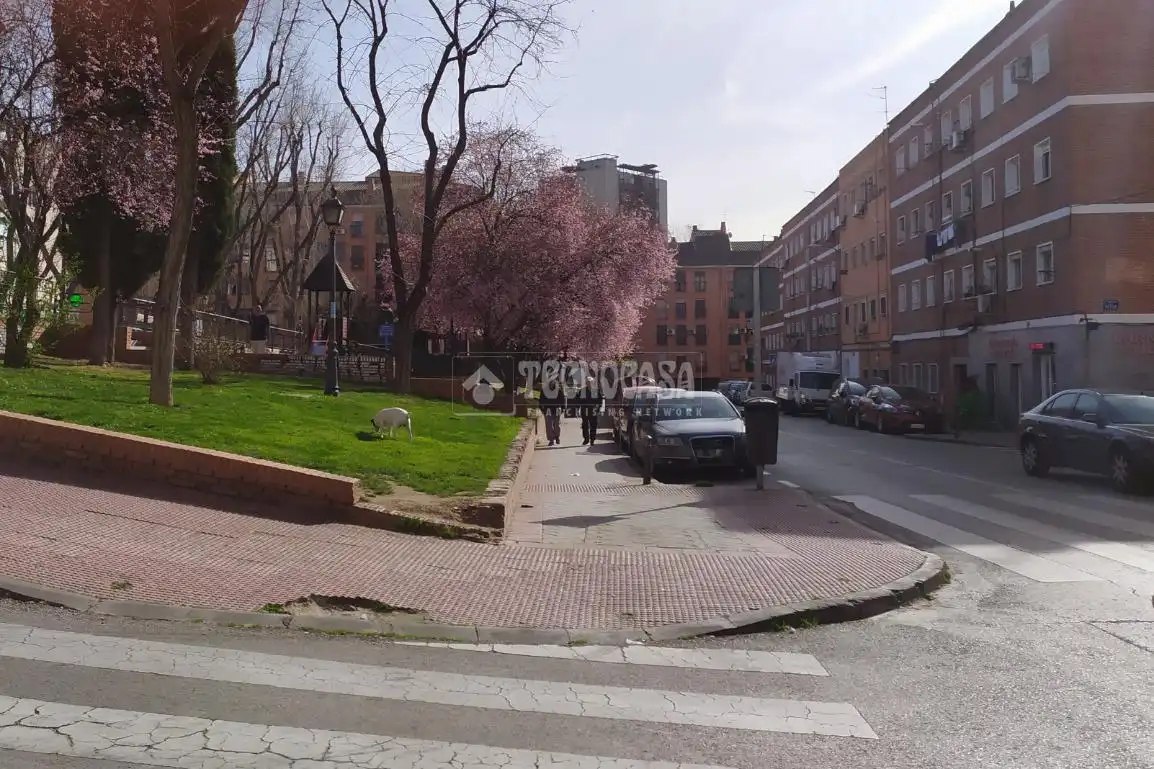 Piso en venta en San Isidro, Carabanchel