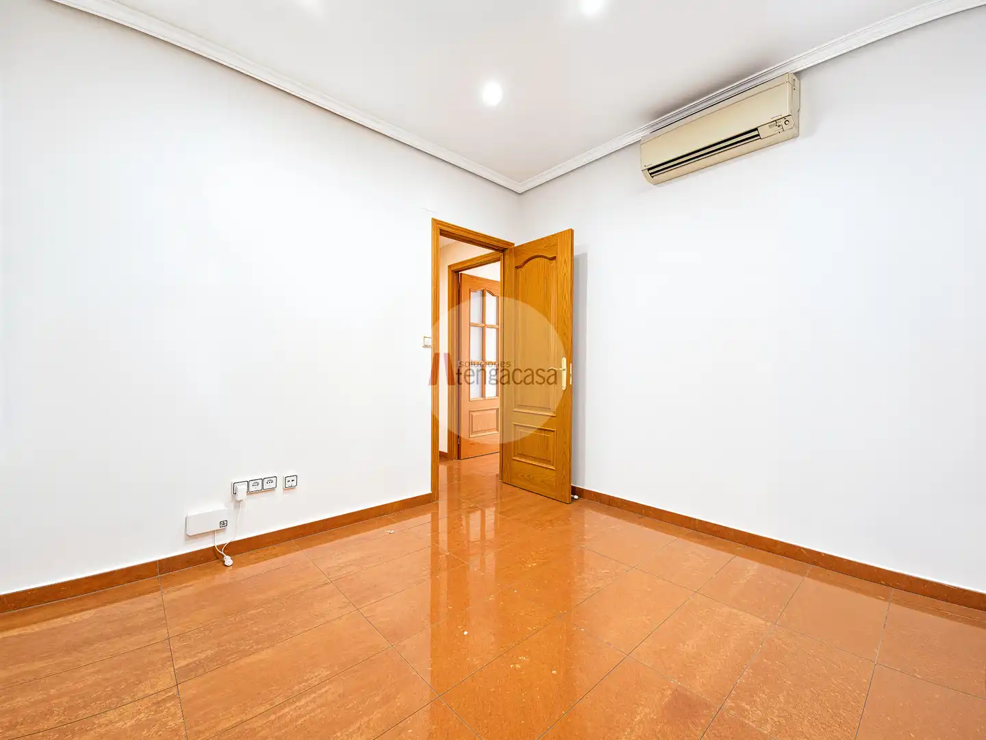 Flat for rent in Madrid  with Air Conditioner, Heating and Oven