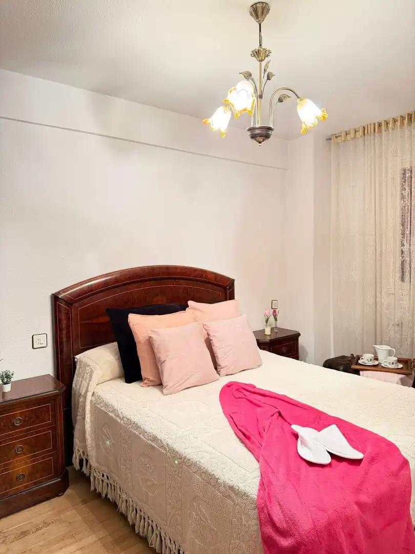 Habitación de Dúplex en venta en Corvera de Asturias con Calefacción, Parquet y Trastero