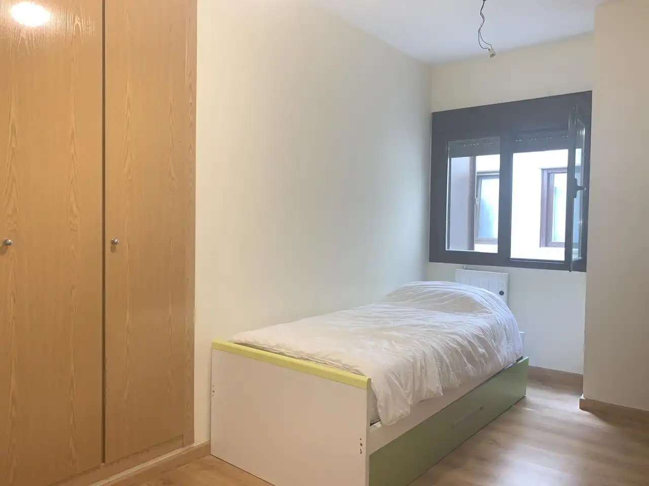 Habitación de Piso en venta en Quismondo con Aire acondicionado, Calefacción y Amueblado