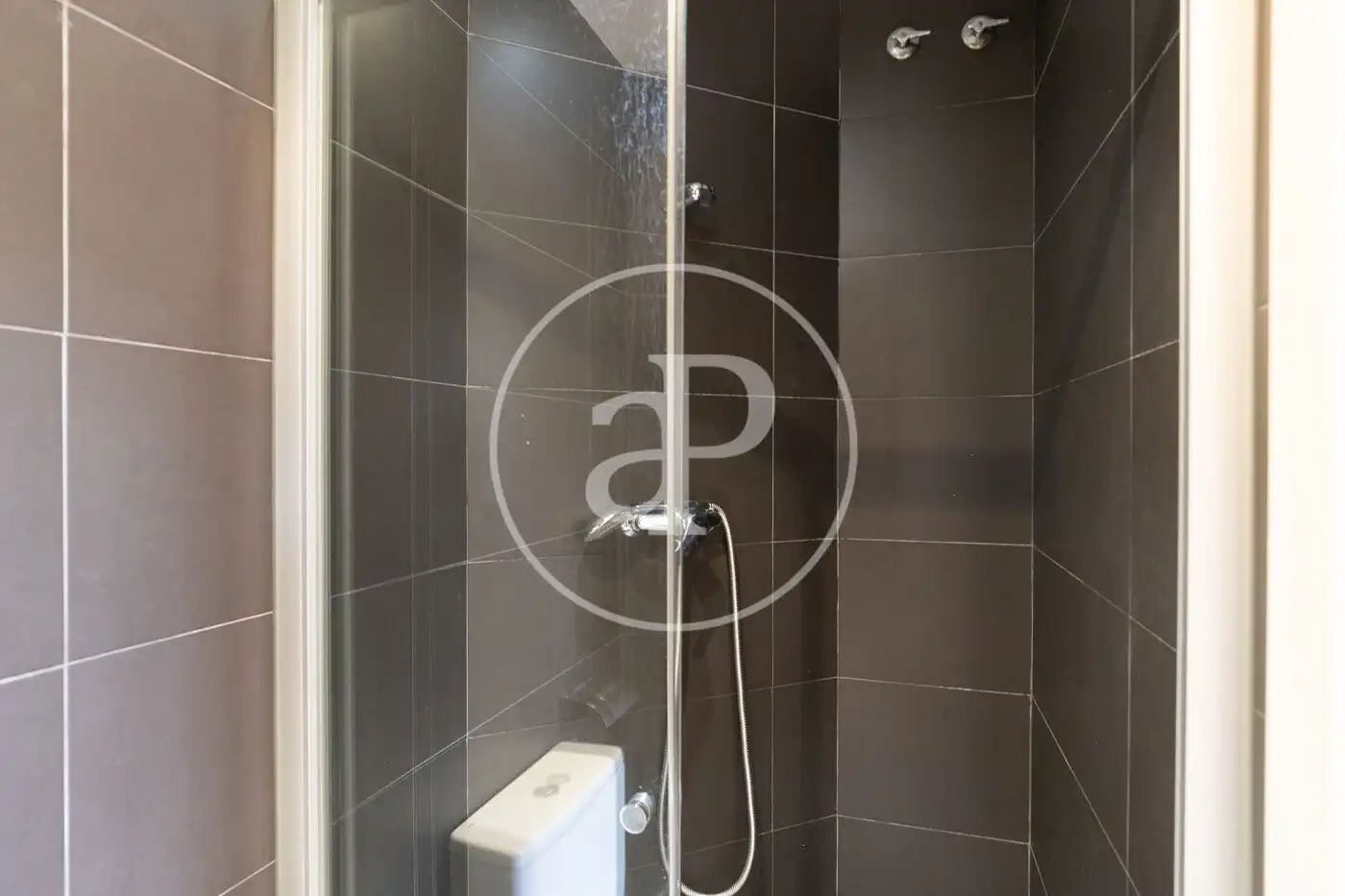 Baño de Piso en venta en Barcelona con Aire acondicionado, Calefacción y Balcón