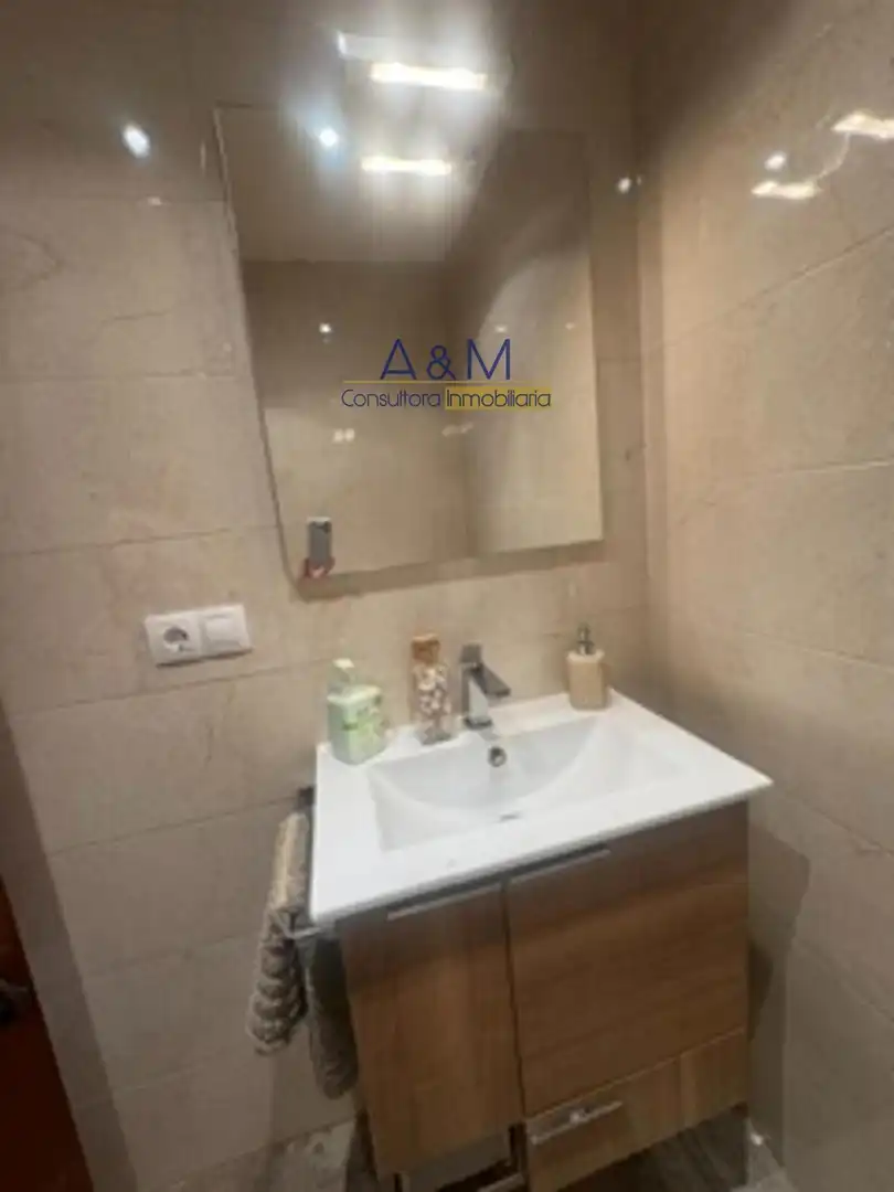 Bathroom of Detached homes for sale in Cistérniga  with Heating, Private garden and Terrace