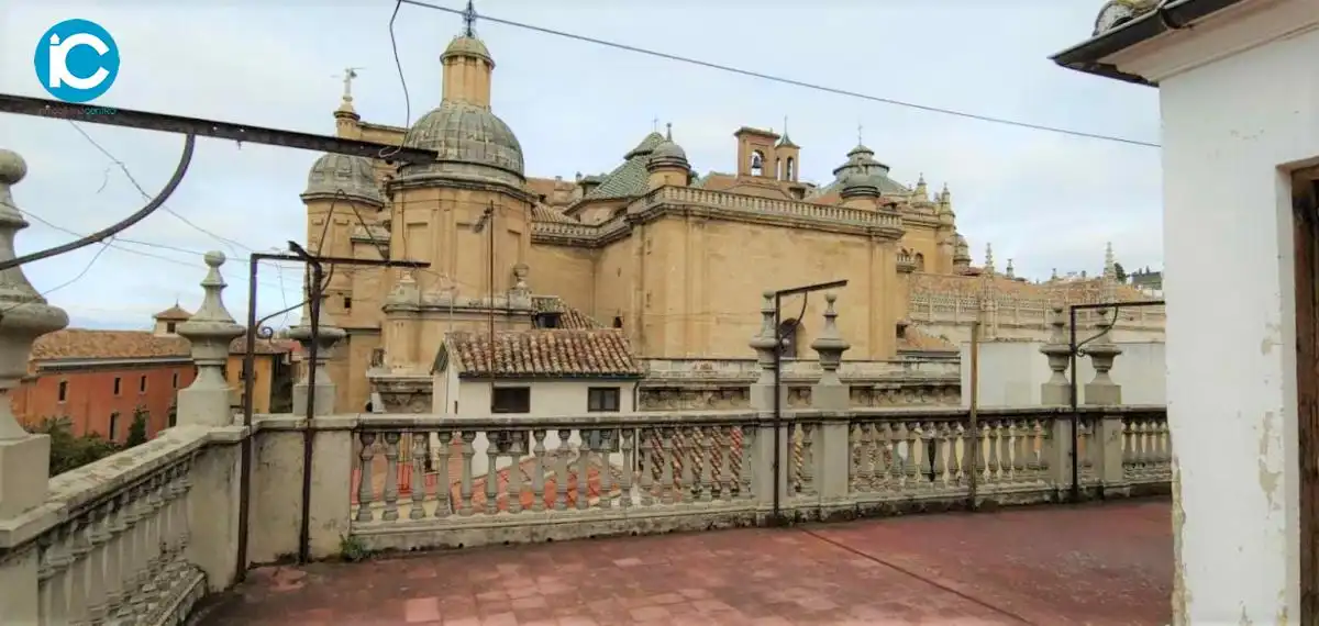 Immobles singulars en venda a Reyes Católicos, imagen 4
