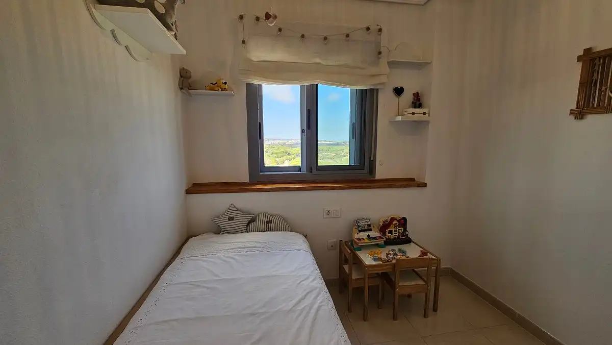 Dormitori de Apartament en venda en Elche / Elx amb Aire condicionat, Traster i Balcó