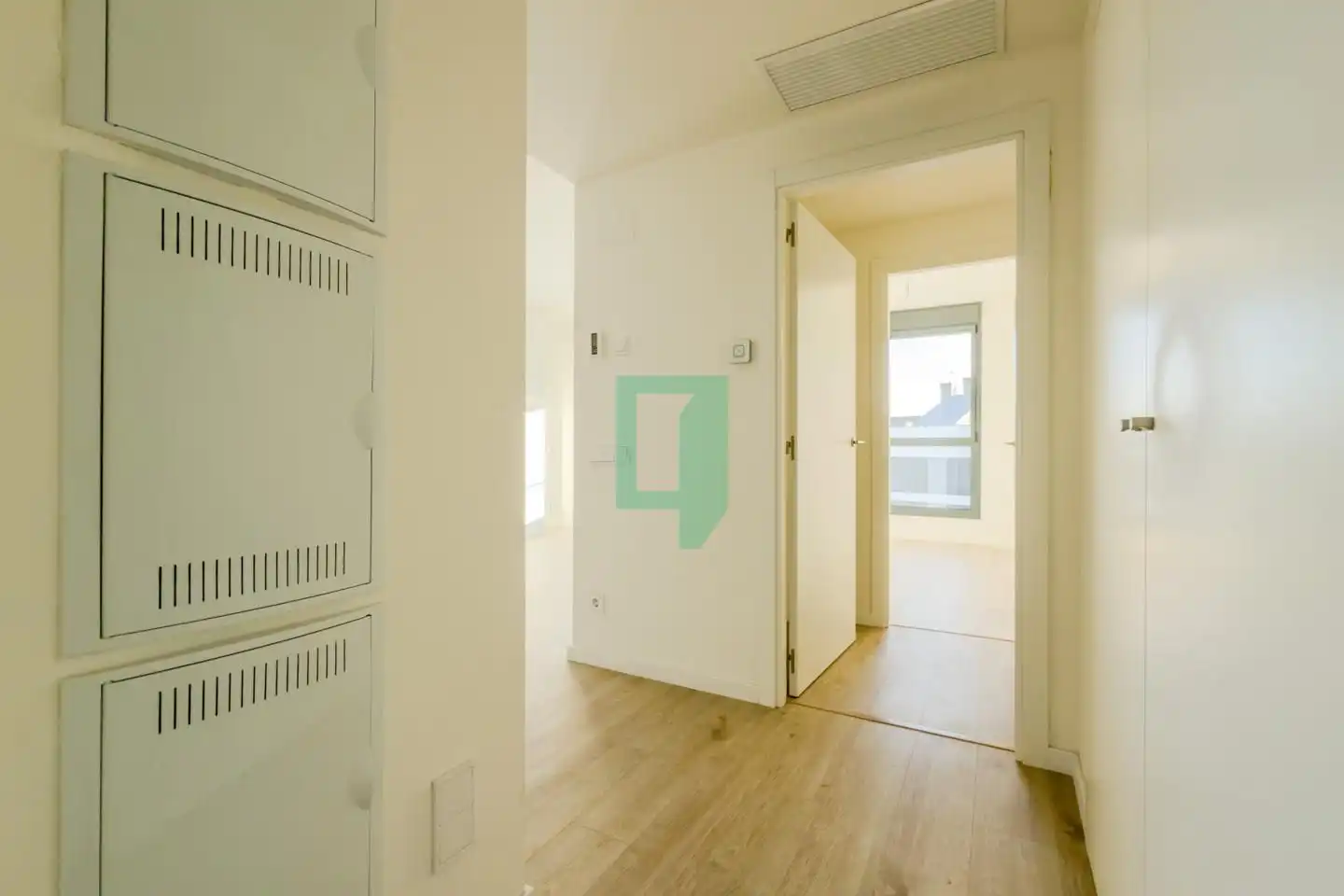 Flat for rent in Badalona  with Air Conditioner and Terrace