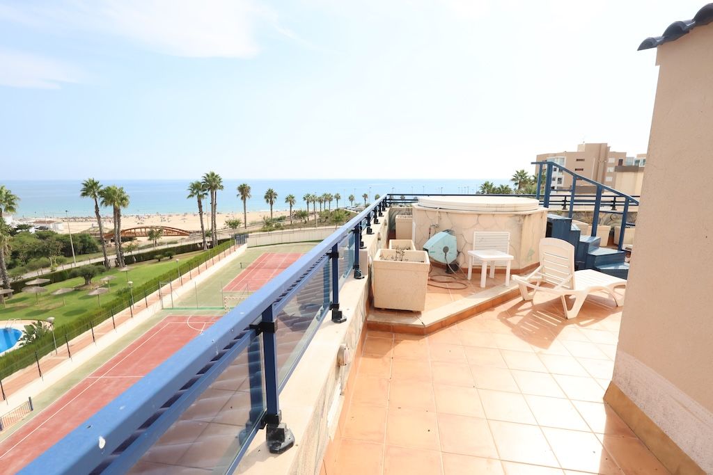 Terrassa de Apartament en venda en Pilar de la Horadada amb Aire condicionat, Calefacció i Terrassa
