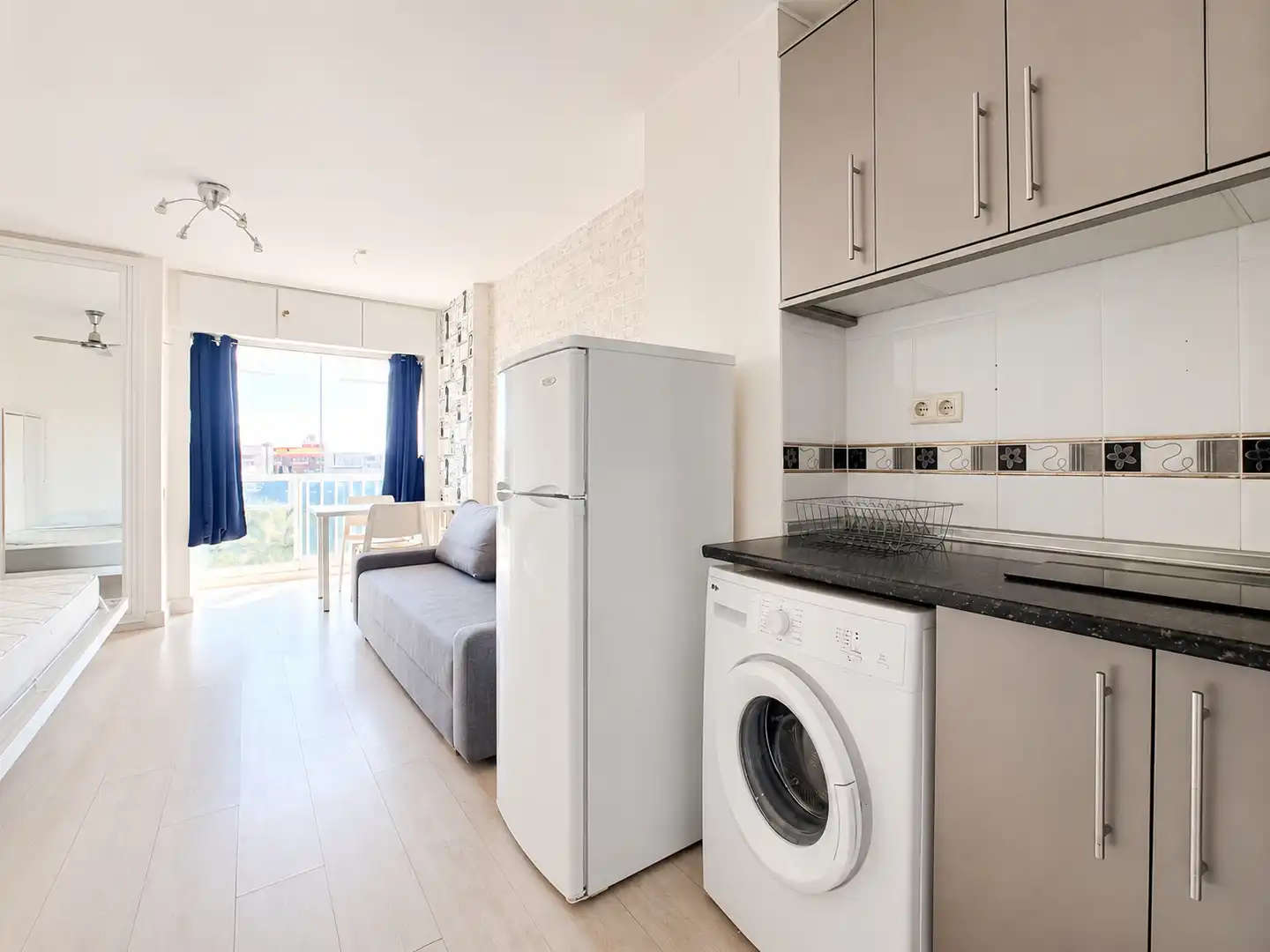 Cocina de Estudio en venta en Benalmádena con Aire acondicionado, Terraza y Amueblado