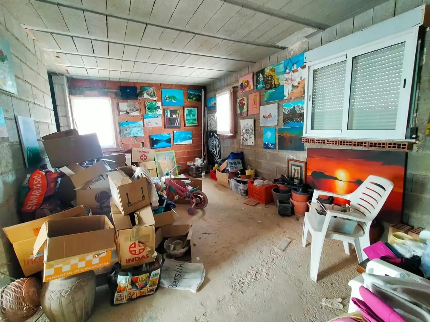 Houses for sale in Oliva  with Air Conditioner, Heating and Private garden