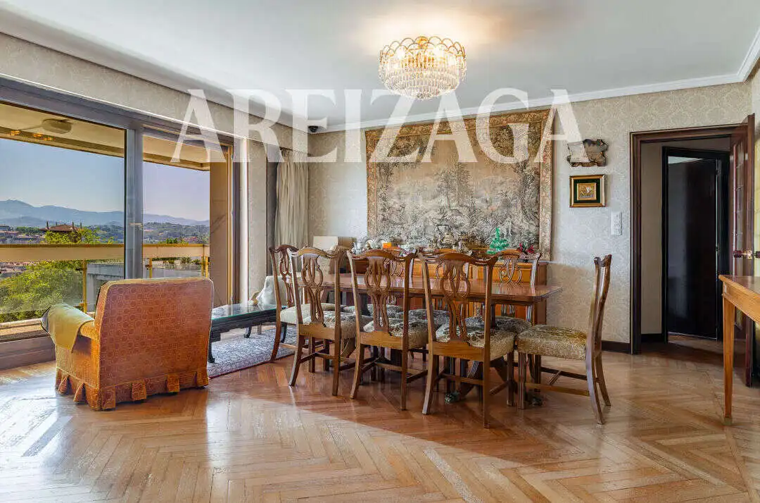 Comedor de Piso en venta en Donostia - San Sebastián  con Calefacción, Terraza y Trastero