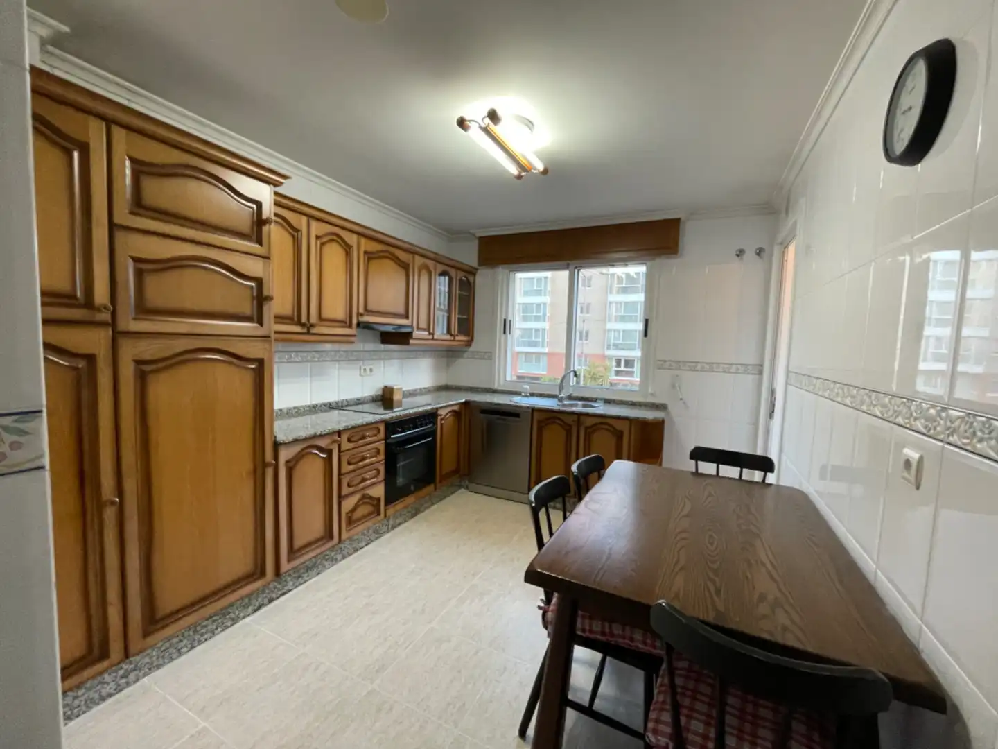Flat for rent in Avenida Esteiro, Esteiro