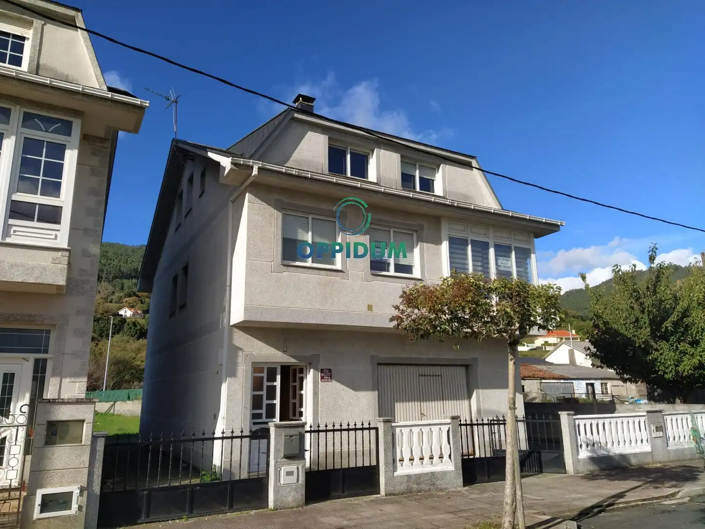 Chalet con jardín en venta en PEREZ LUGIN