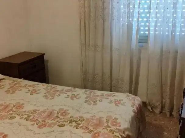 Dormitori de Casa adosada en venda en Ahigal amb Balcó