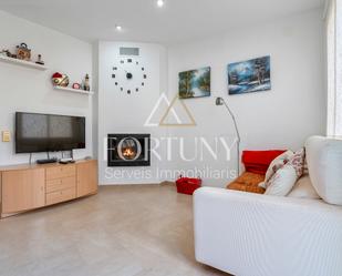 Living room of Single-family semi-detached for sale in Mont-roig del Camp  with Terrace and Balcony