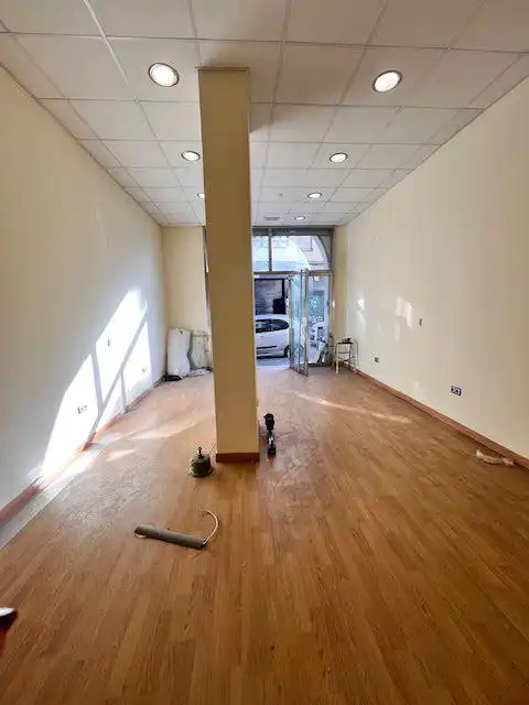 Geschaftsraum zur Miete in Llanes