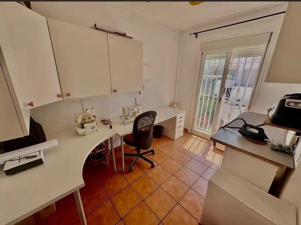 Houses for sale in Fuengirola  with Air Conditioner, Heating and Private garden